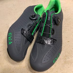 NWT fizik women’s cycling/ racing/ spinning shoes 🚵‍♀️